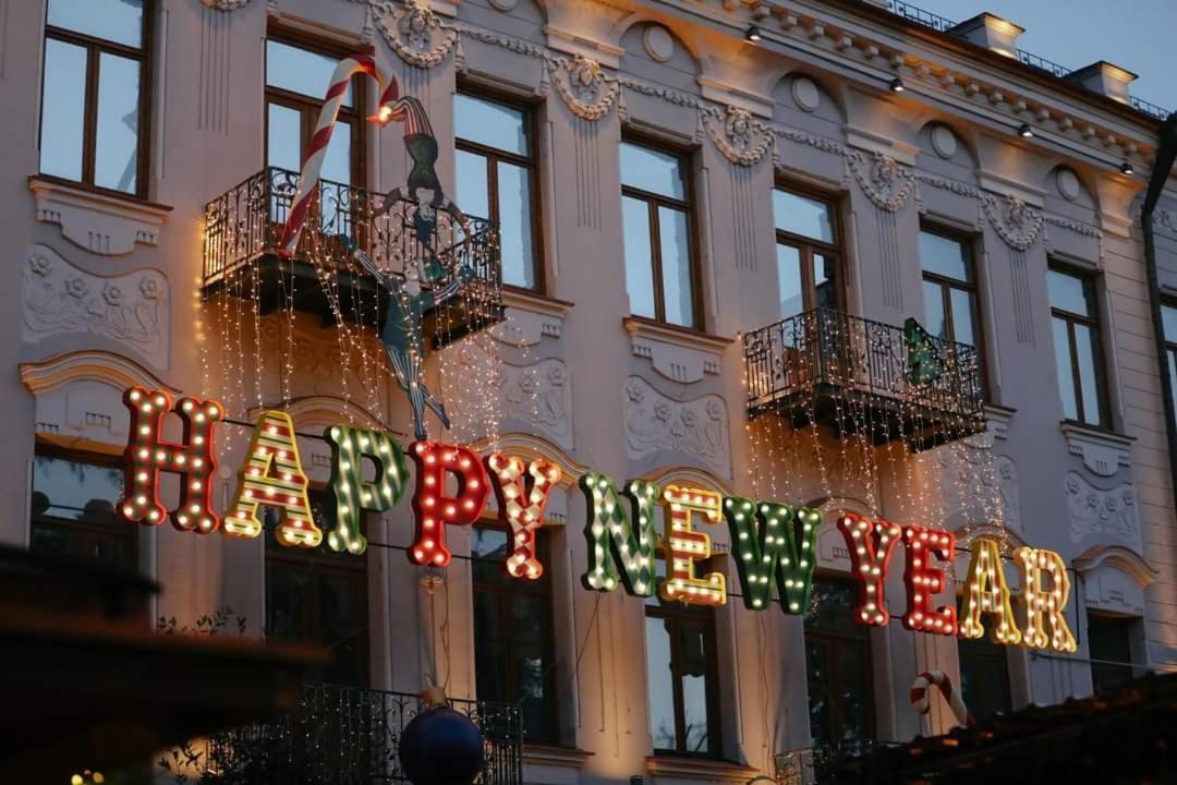 Romanticatbilisi Zewnętrze zdjęcie